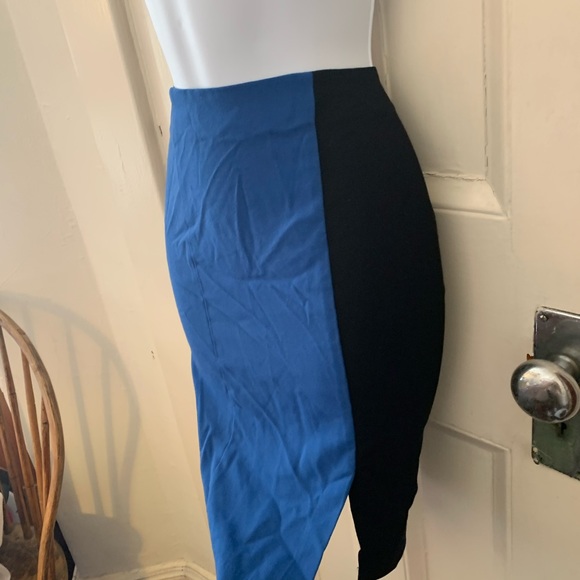 🍊3/$40 - Form-fitting Color block pencil skirt - Picture 4 of 7